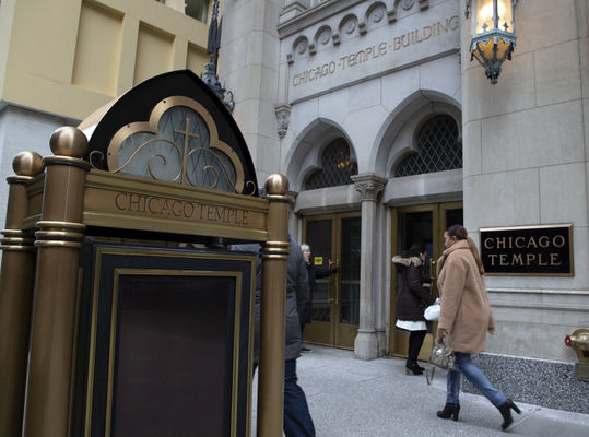 Methodists propose split in gay marriage, clergy impasse